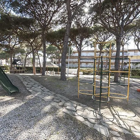 Lets Holidays Diagonal Orient * Castelldefels