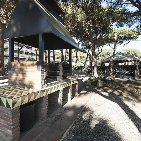 Lets Holidays Diagonal Orient Castelldefels