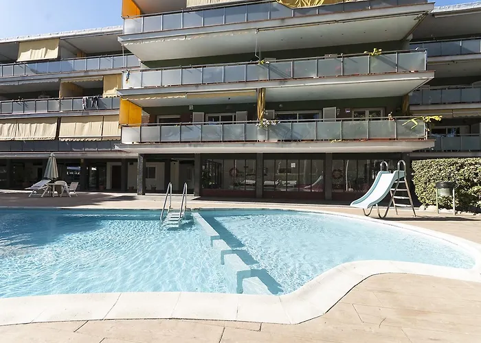 Lets Holidays Diagonal Orient * Castelldefels